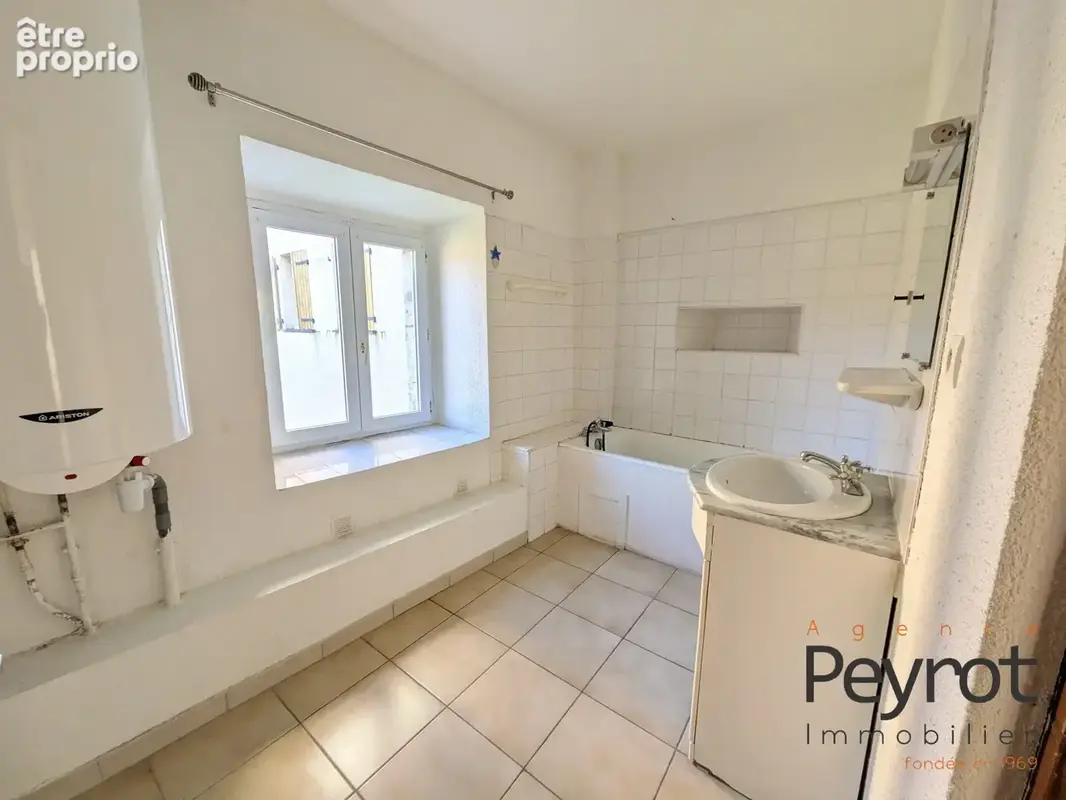 Appartement 4 pièces 86 m² à vendre à Puyvalador (66210) - photo 3