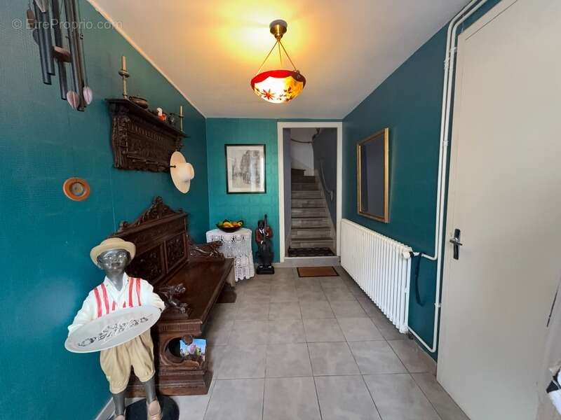 Maison atypique 180 m² – Centre Jussey (70) – Fort potentiel - photo 3