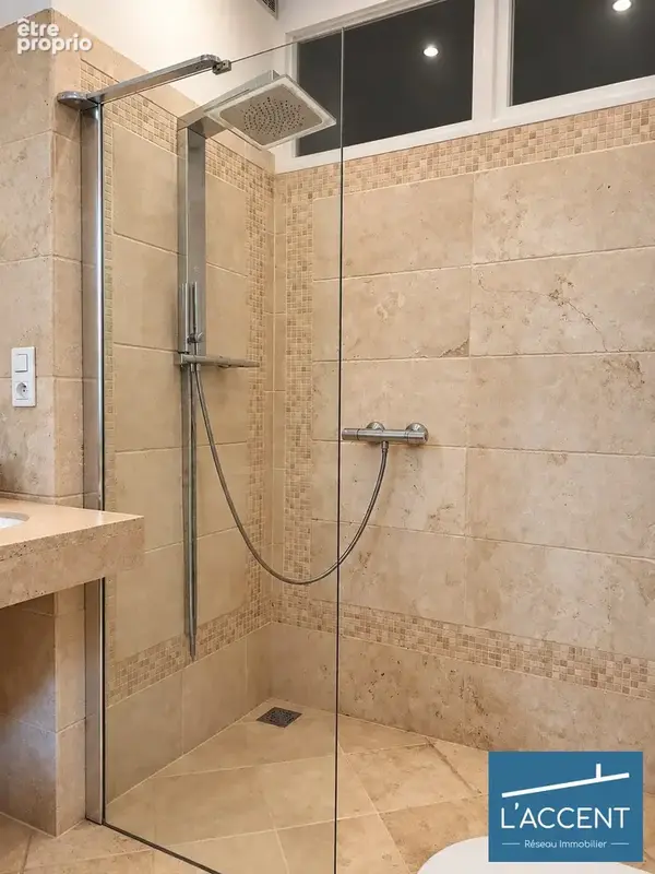 Maison 6 pièces 175 m² à vendre à Nimes (30000) - photo 8