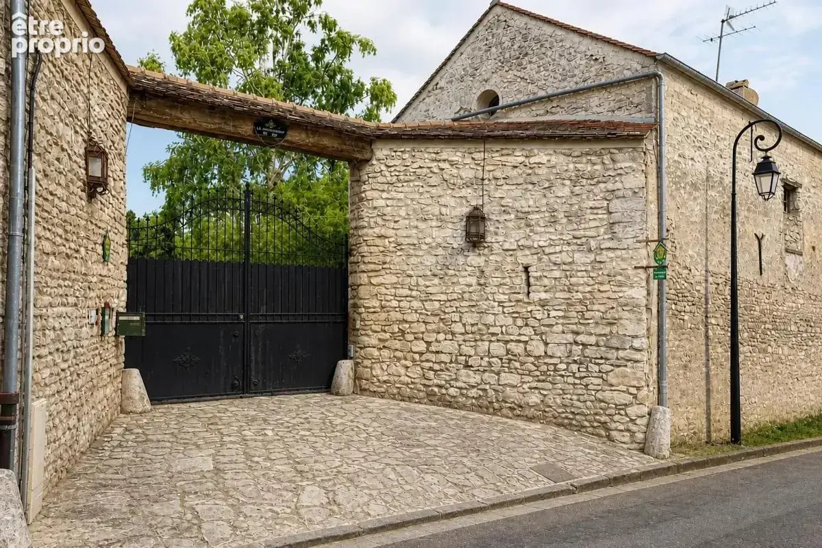 Maison de 7 pièces de 240 m² - photo 24