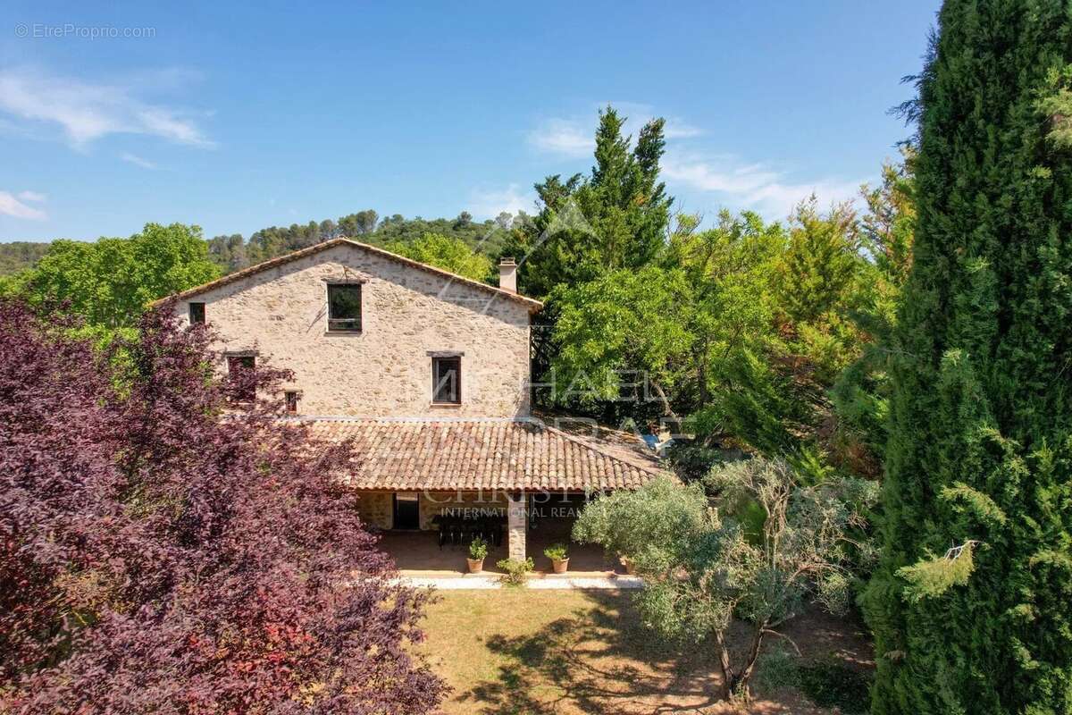 Maison à TOURVES