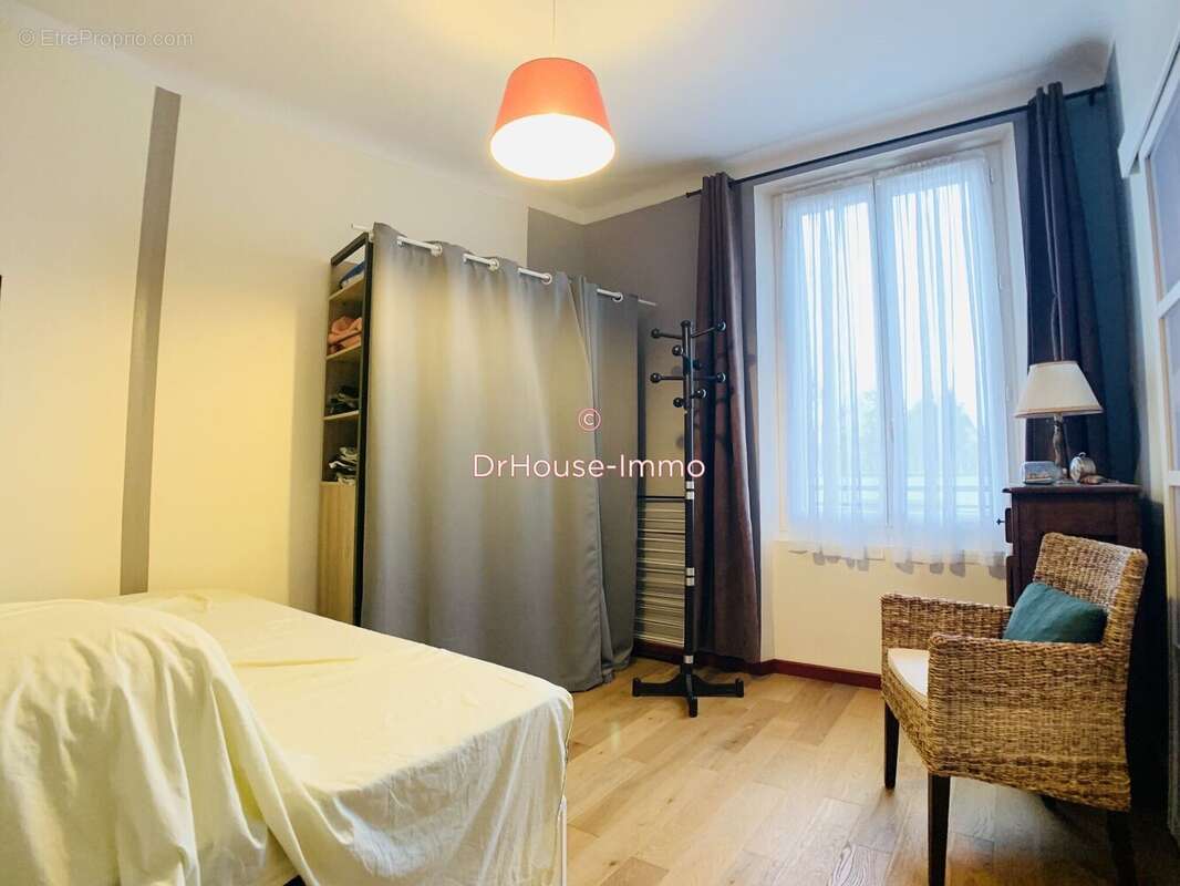 Appartement à CHALETTE-SUR-LOING