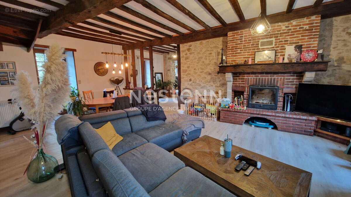 Maison à ABJAT-SUR-BANDIAT