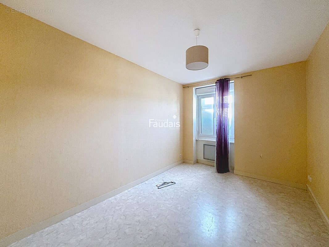 386 m² à Sainte-Mere-Eglise  - photo 9