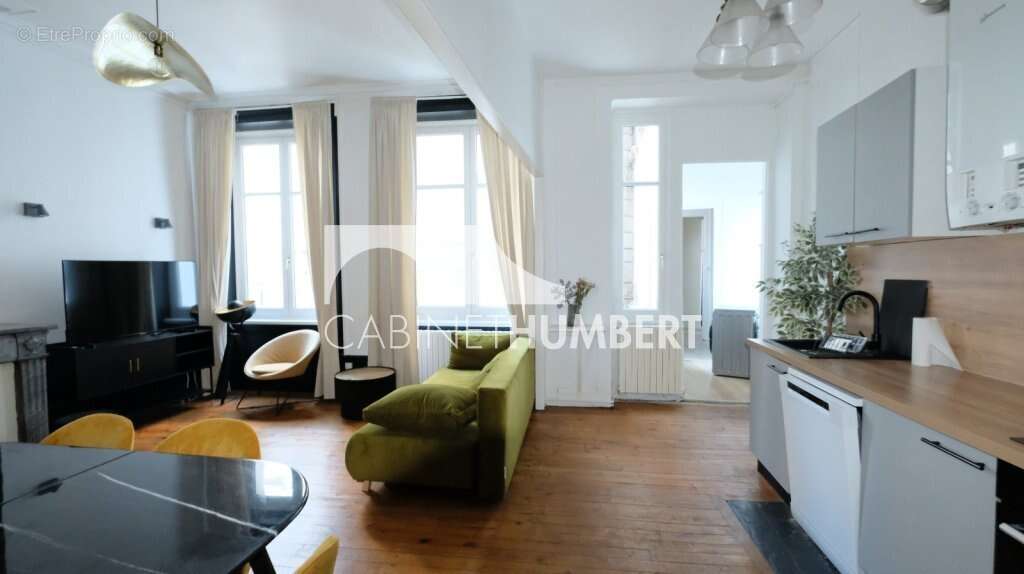 Appartement à SAINT-ETIENNE