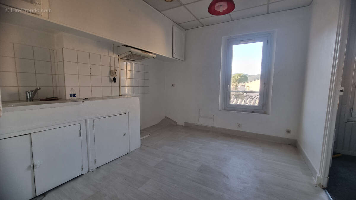 Appartement à LA CRAU