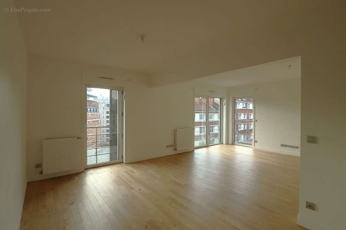 Appartement à PARIS-15E