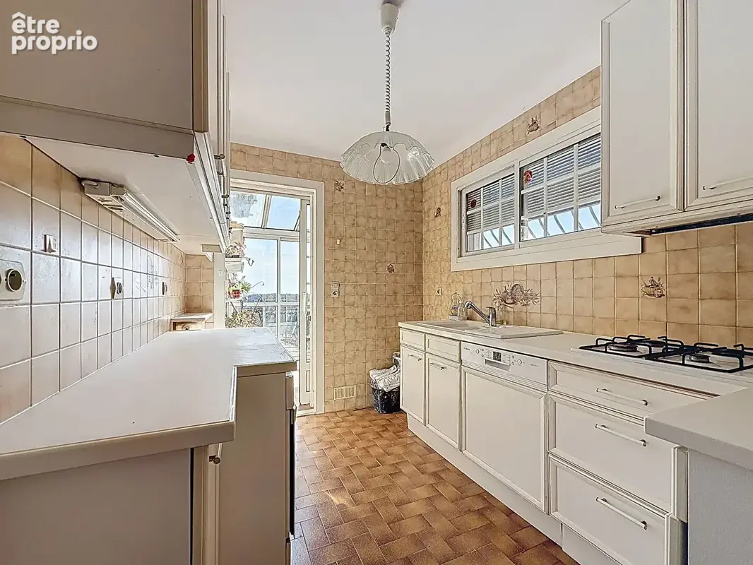 Maison à vendre à Vence avec vue mer  exceptionelle - photo 6