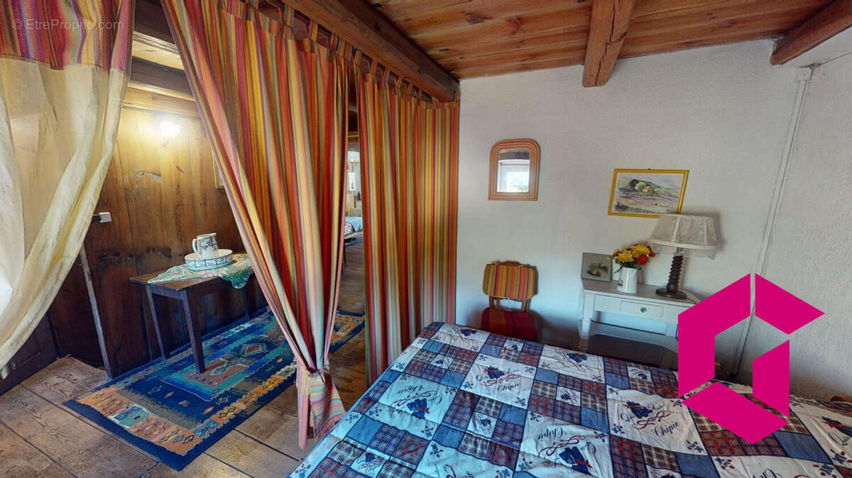 Maison à MERLE-LEIGNEC