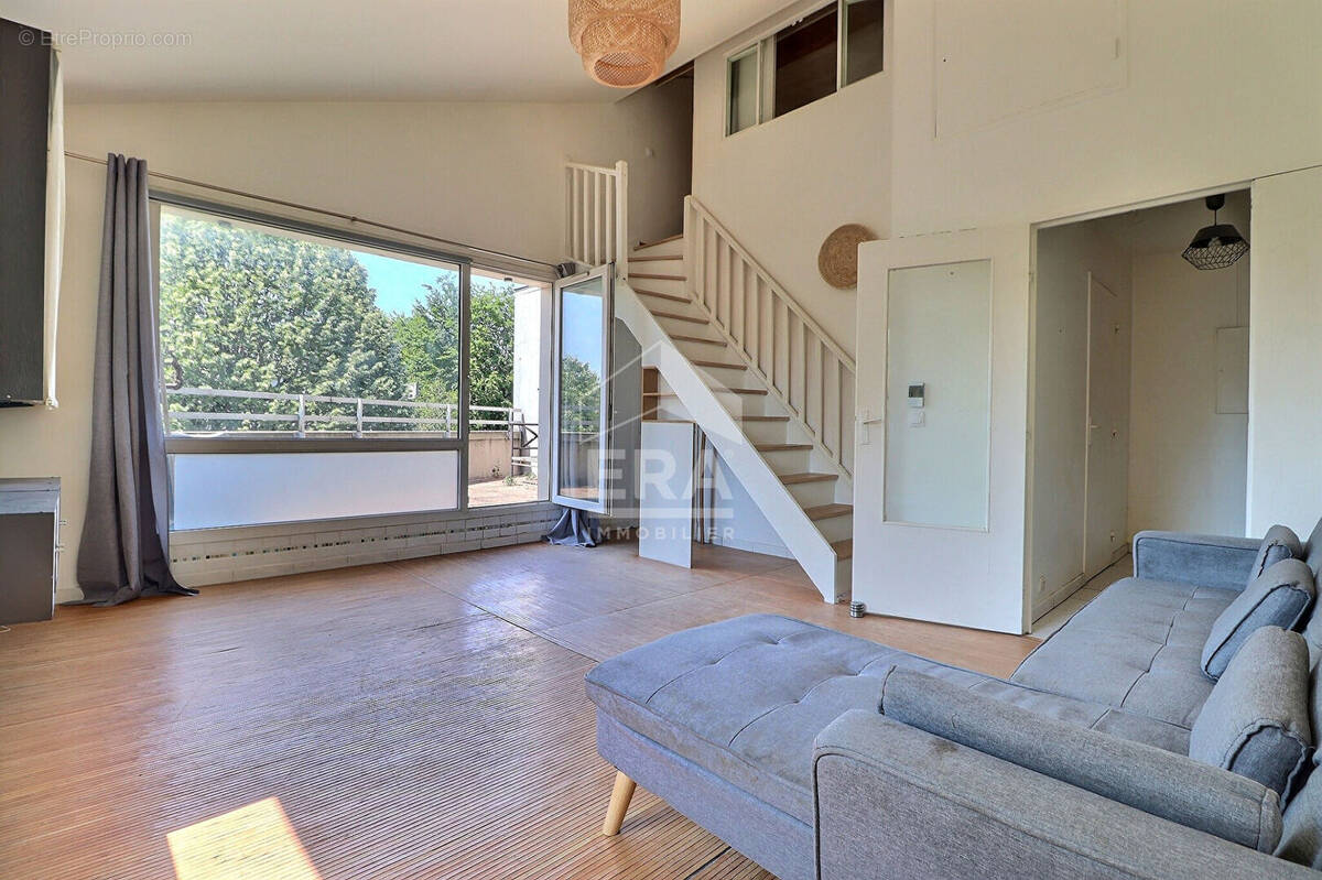 Appartement à LA COURNEUVE