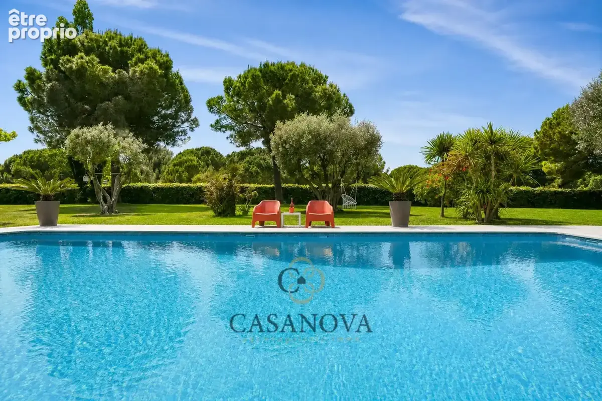 Propriété de 351 m² avec piscine et terrain de 7 310 m² aux portes de Montpellier - photo 6