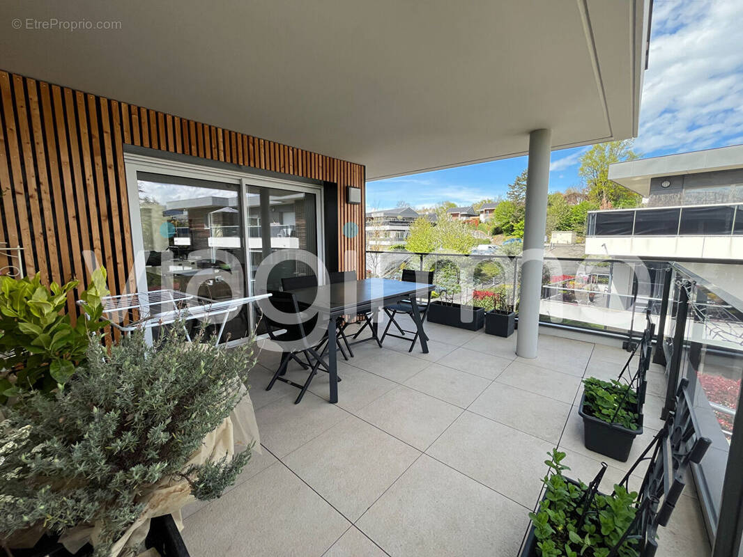 Appartement à VETRAZ-MONTHOUX