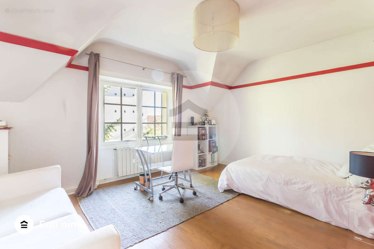 Maison à LOUVECIENNES