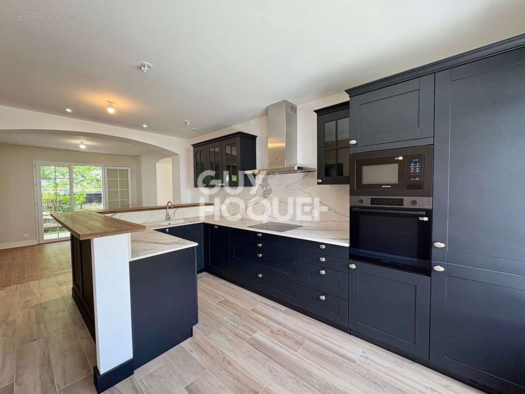 Maison à VILLENAVE-D&#039;ORNON