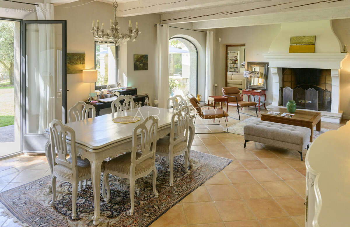 Maison à LOURMARIN