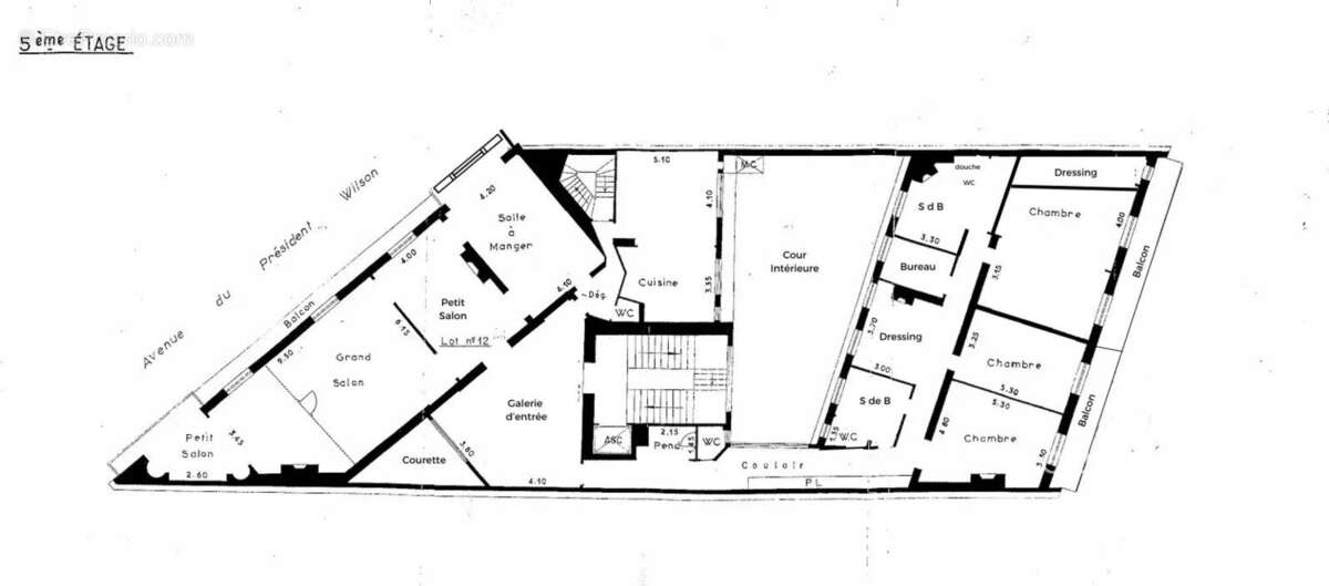 Appartement à PARIS-16E