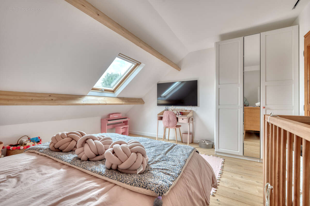 Maison à TILLAY-LE-PENEUX