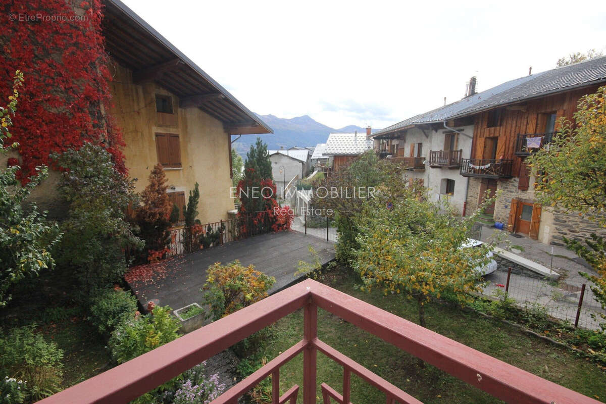 Maison 78 m² à Les Chapelles  - photo 5