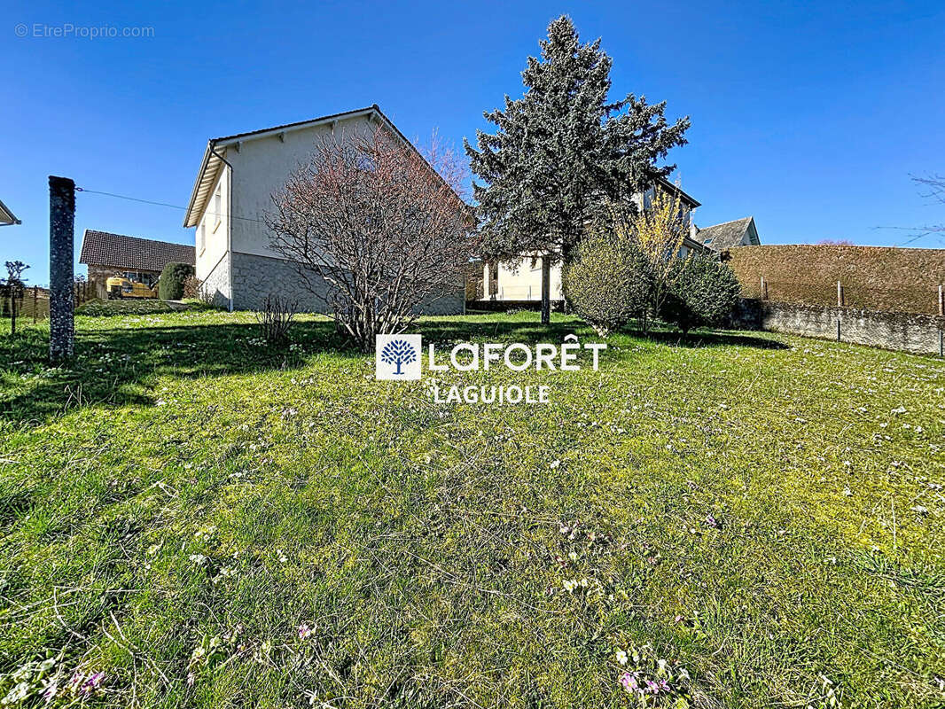 Maison Montsalvy 3 pièce(s) 65 m2 - photo 12