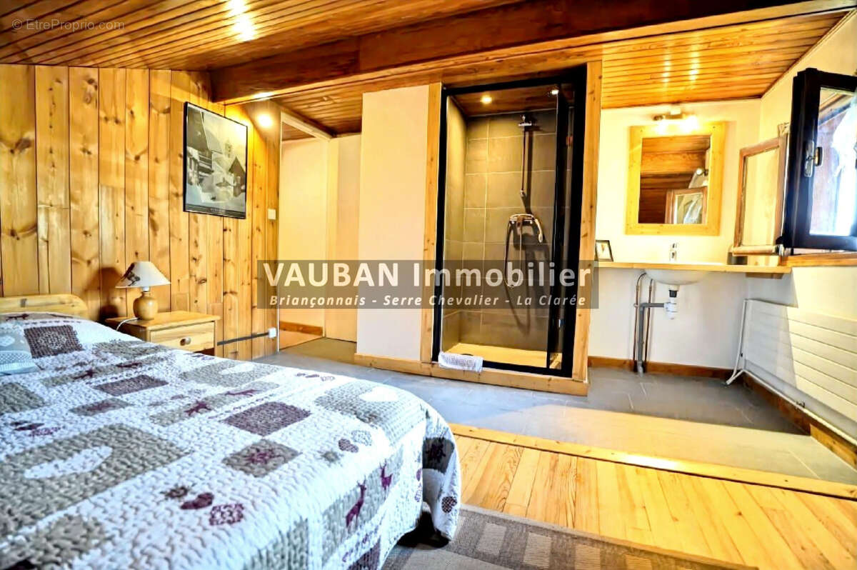 Maison à LA SALLE-LES-ALPES