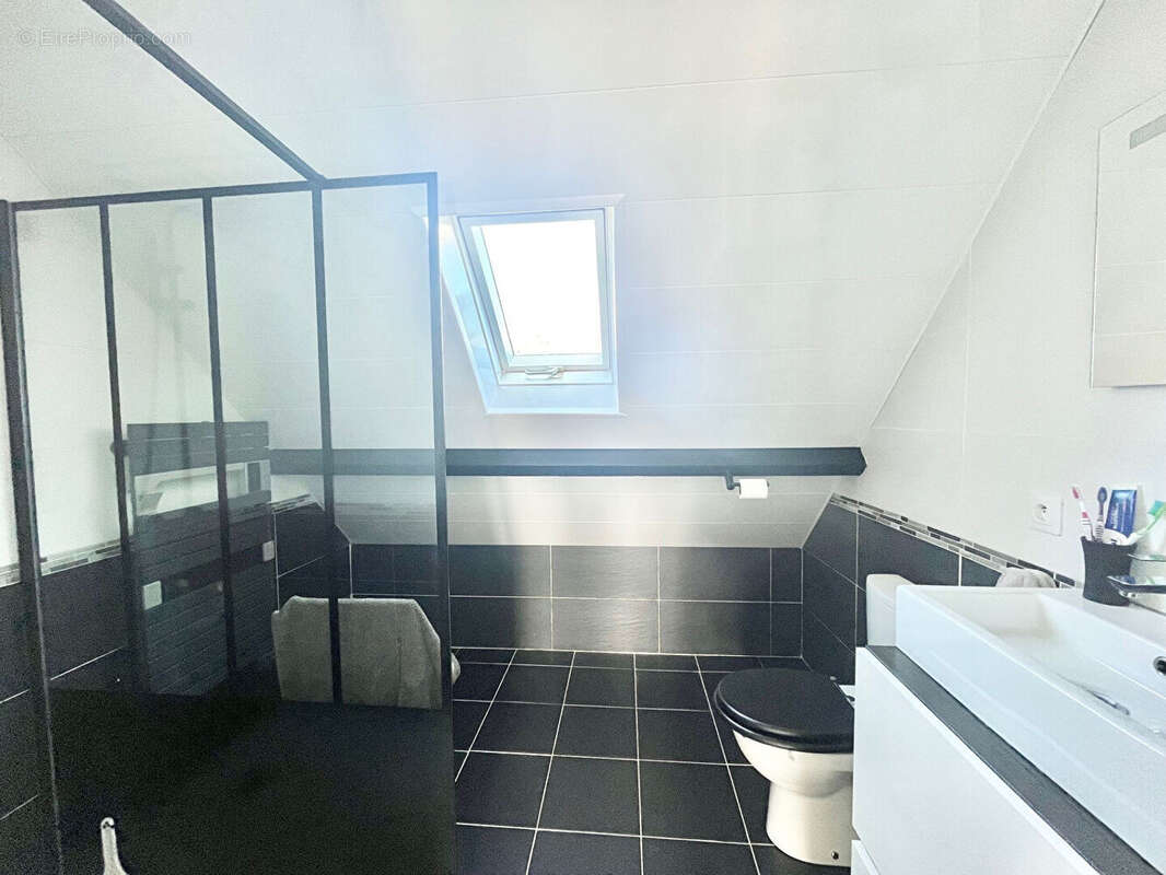 A VENDRE Maison à Louvigny 6 pièce(s)  4 chambres 102,65 m2 - entièrement rénovée 2020 - belle orientation - photo 11