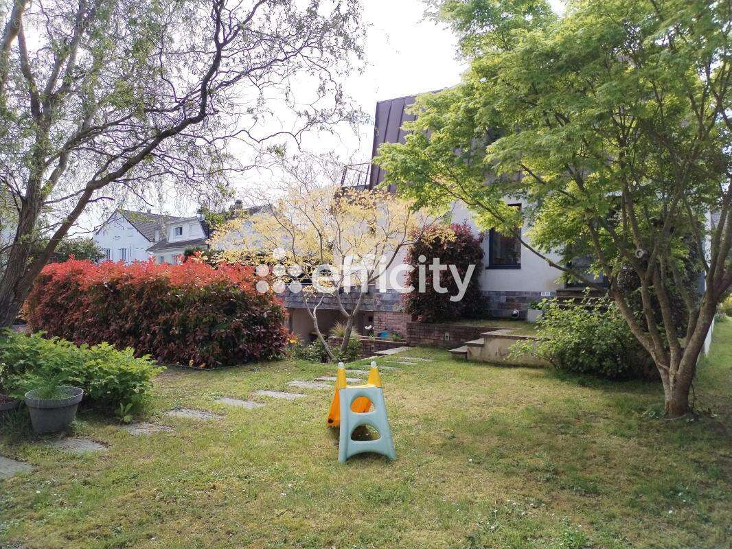 Maison à MAGNY-LES-HAMEAUX