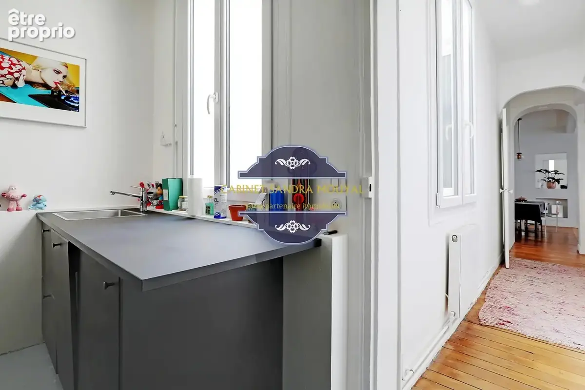 Paris IXème. Blanche.  Appartement- 2 chambres 71m²- 890 000 euros - photo 6
