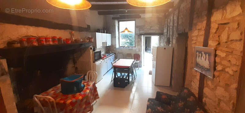 Maison à MONTPEZAT-DE-QUERCY