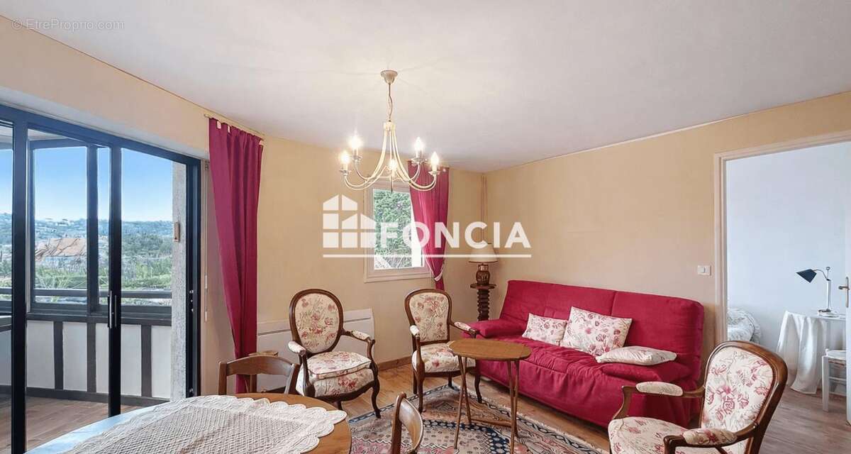 Appartement à TOURGEVILLE