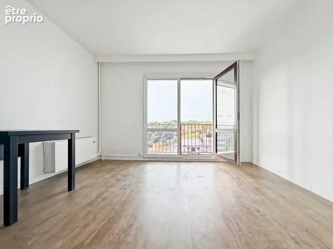 Studio rénové à vendre à Rosny-sous-Bois - Centre-ville - Idéal Investisseur - photo 4