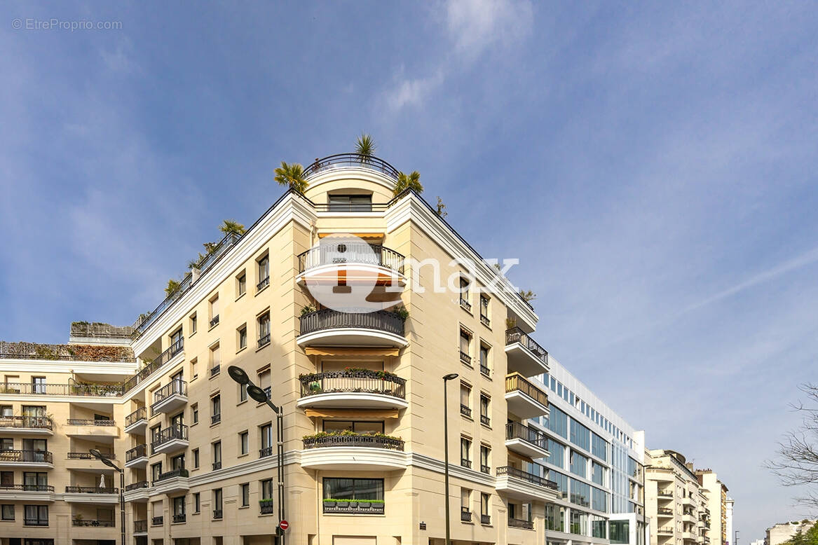 Appartement à LEVALLOIS-PERRET
