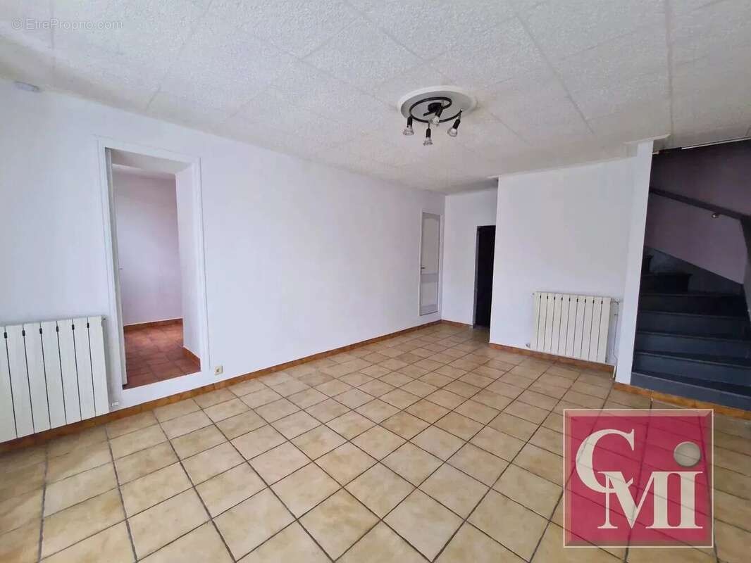 Maison en pierre avec terrasse (2 Chambres) - photo 3