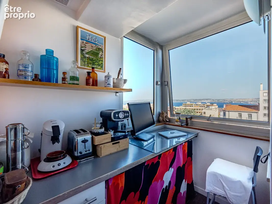 Roucas blanc - t3 68m2 av balcon , vue pano. mer & ntre dame ds res. av.  parkg - photo 9