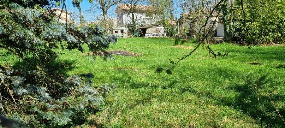 Terrain 383 m² à Saint-Priest  - photo 3