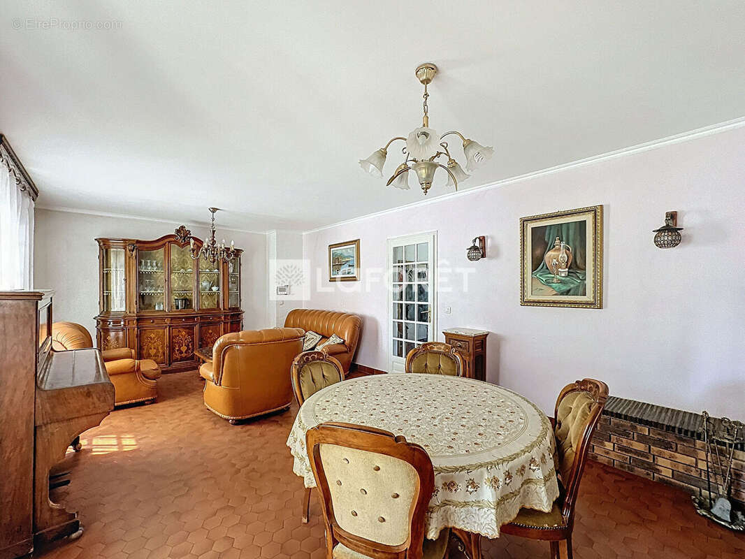 Maison à CHAUMONTEL