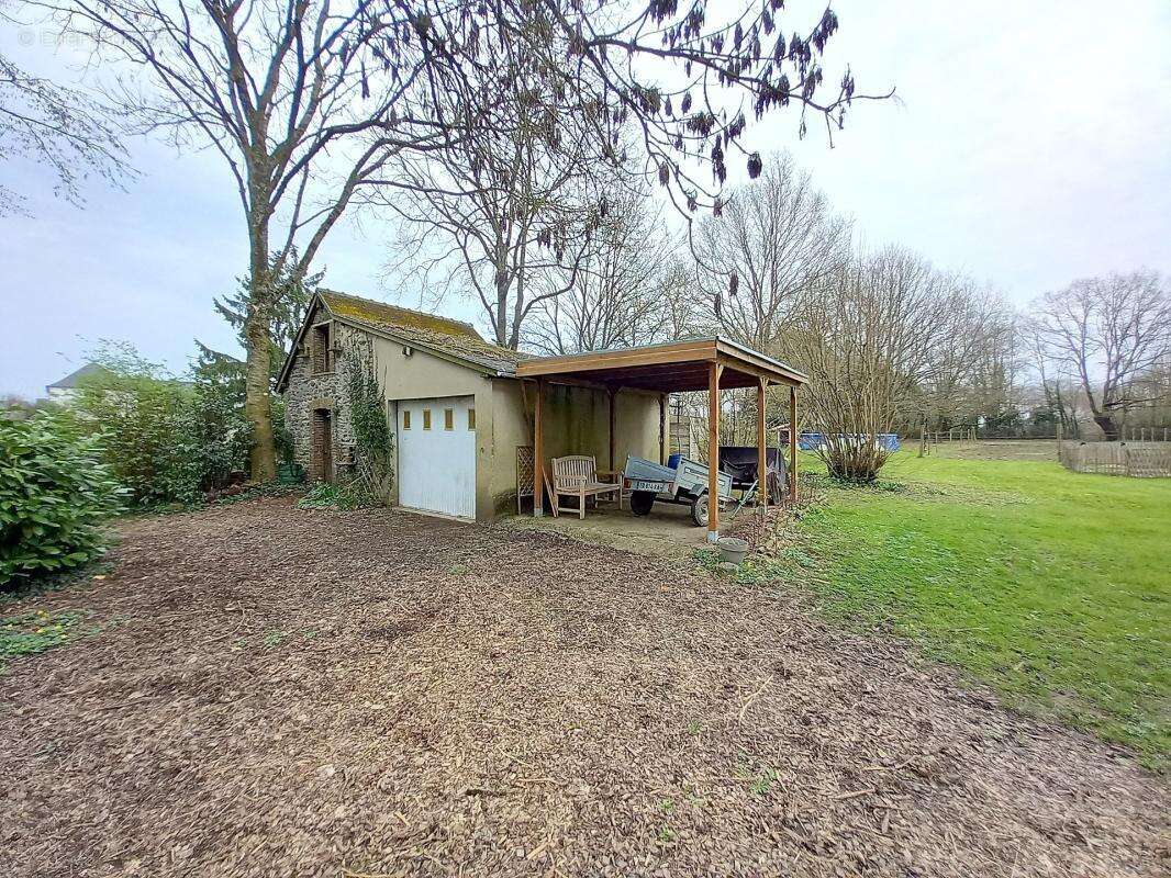 Maison de caractère 180m² – 1,35 hectare de nature aux portes de Laval (Bonchamp) - photo 19