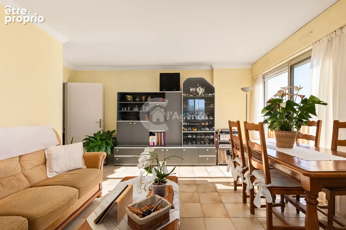 Vente de la Nue propriété d'un appartement T3 à Antibes - photo 6