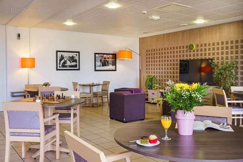 INVESTISSEMENT LOCATIF  TARBES  Résidence Seniors Les Templitudes de Tarbes - 5,62 % de rentabilité - photo 7