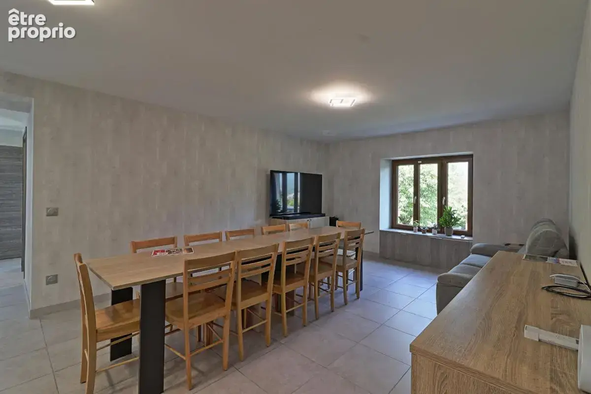T4 dans maison (3 chambres) entièrement rénové, Doussard, 89 m² avec jardin, garage, cave et parking - photo 4