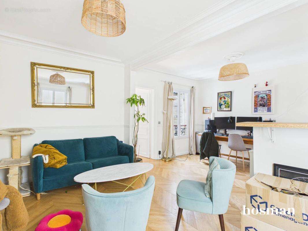 Appartement à PARIS-18E