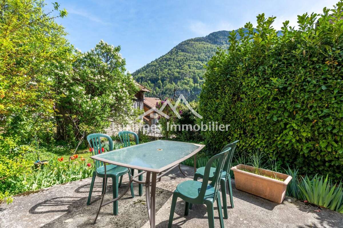 Maison 132 m² à La Balme-De-Thuy  - photo 9