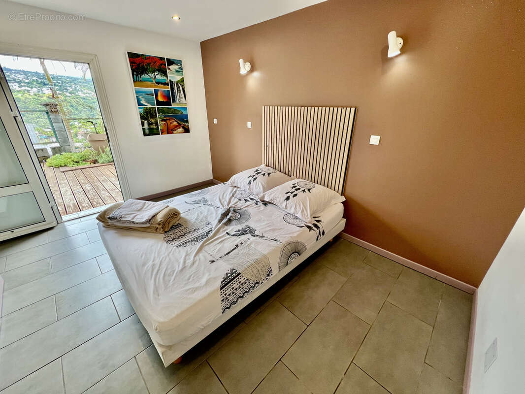 Maison à ENTRE-DEUX