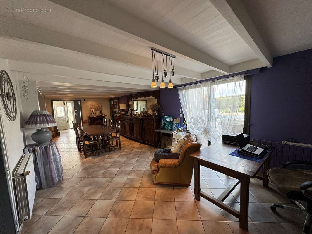 Maison 8 pièces 208 m² à vendre à Oriolles (16480) - photo 86