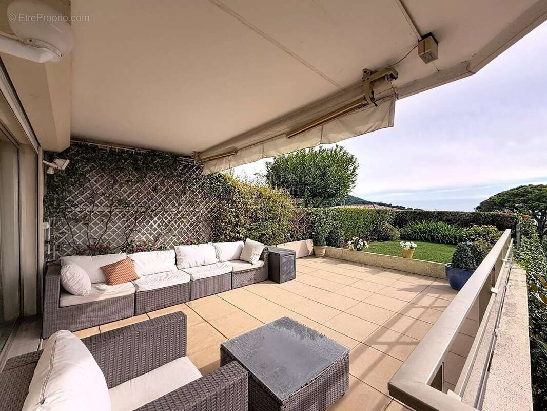 Appartement à LE CANNET