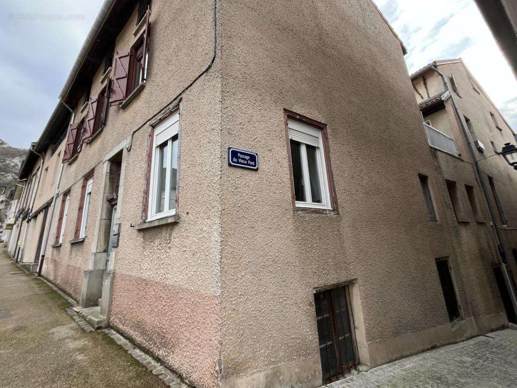 Appartement à TARASCON-SUR-ARIEGE