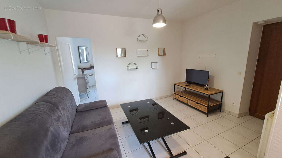 Appartement à DAMPIERRE-EN-YVELINES