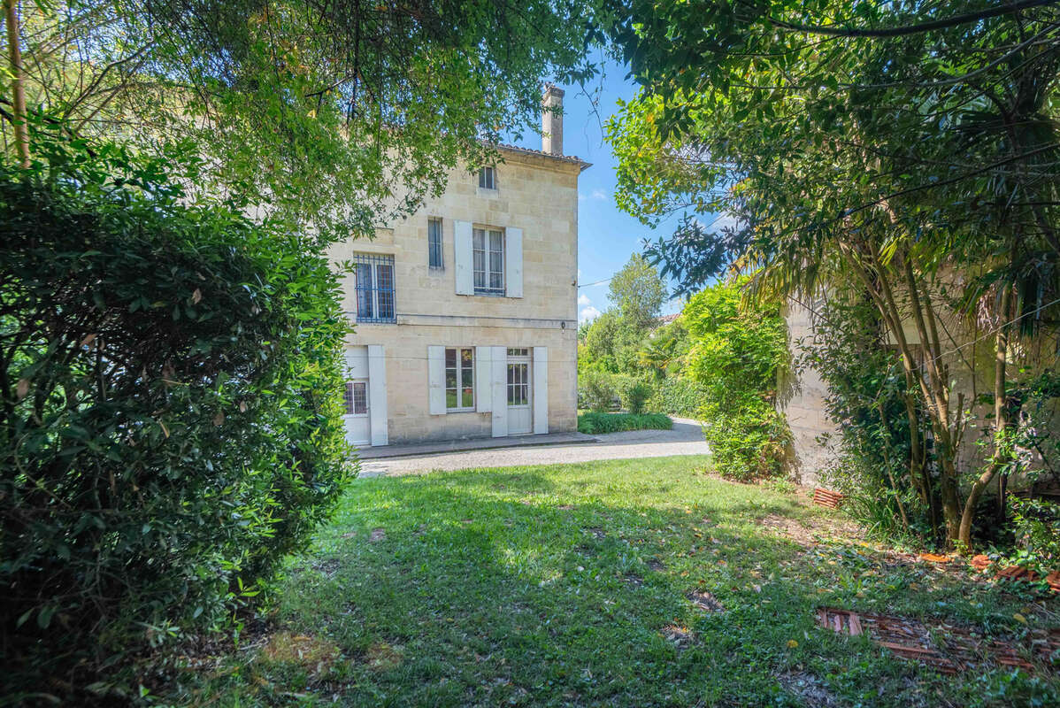 Maison à QUINSAC