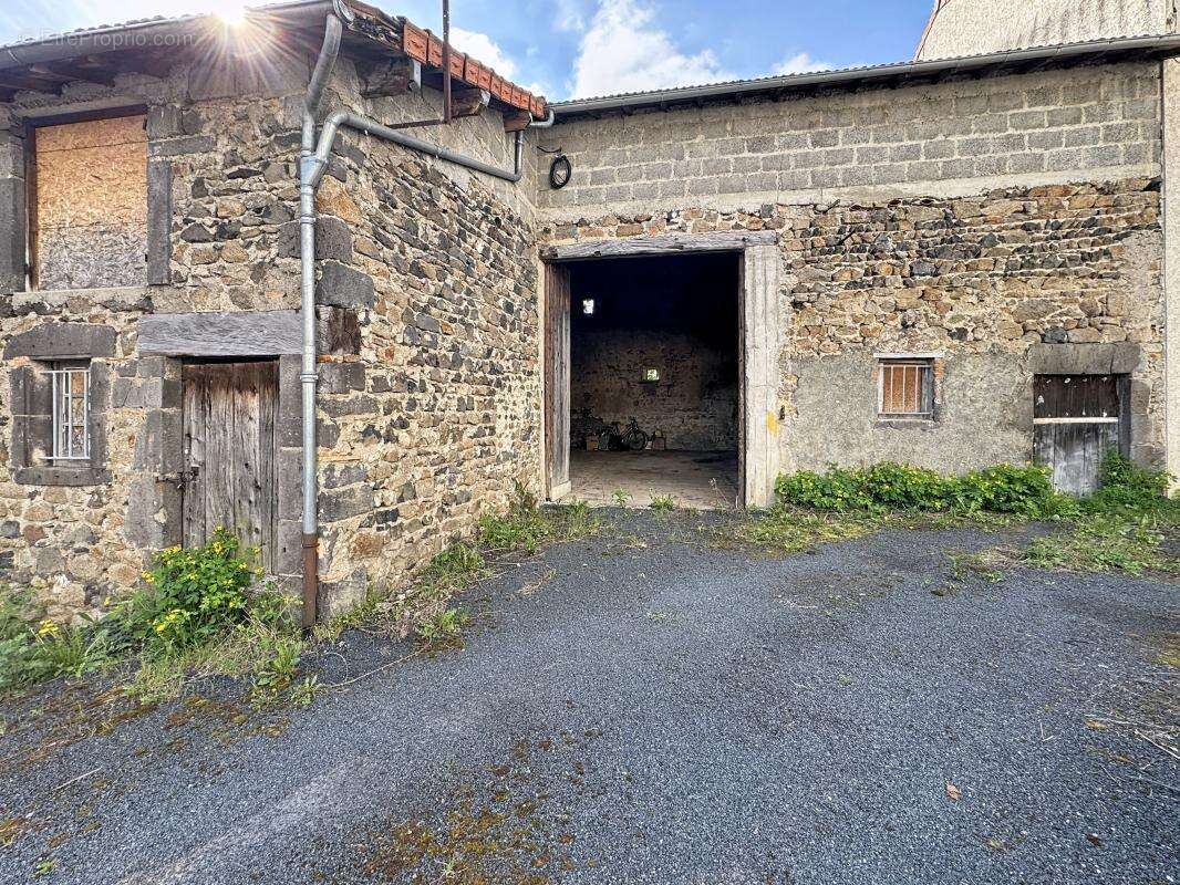 Maison à SAYAT