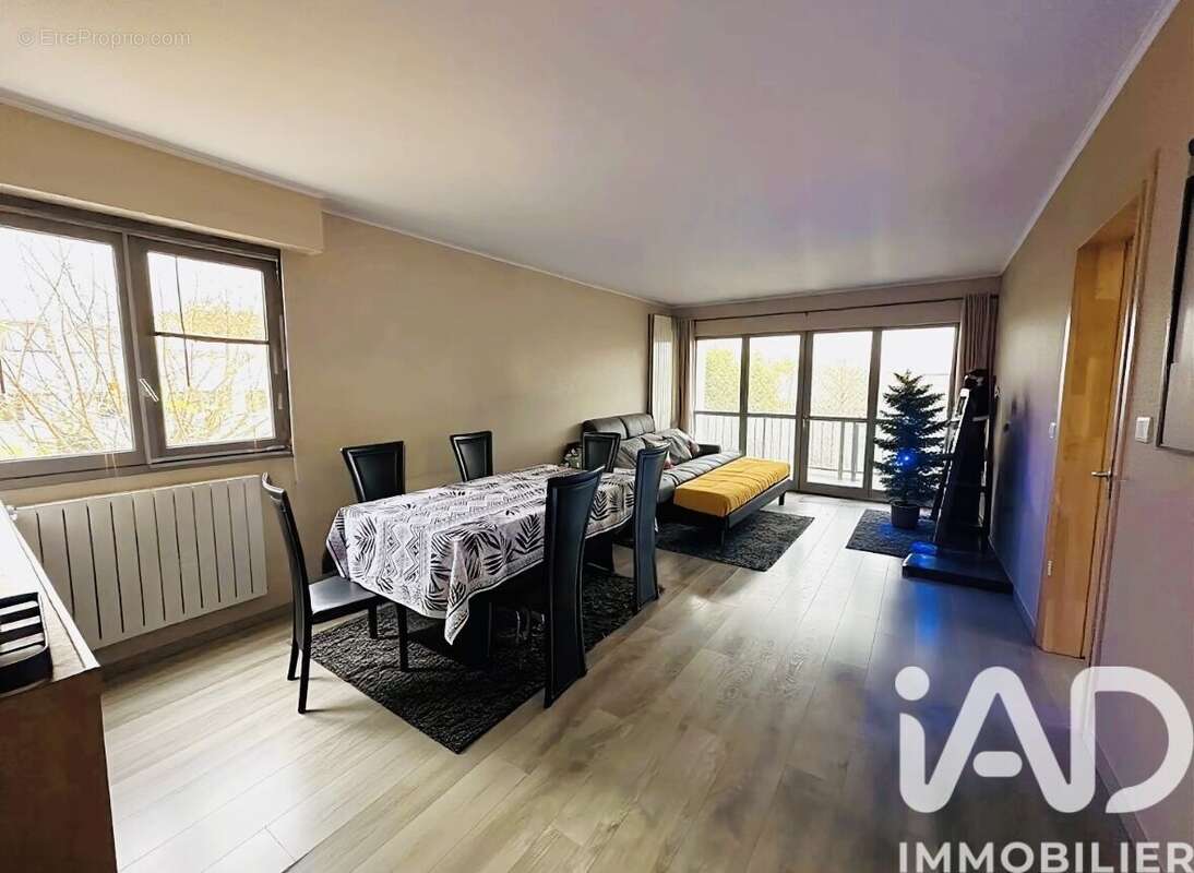 Photo 2 - Appartement à CHENNEVIERES-SUR-MARNE