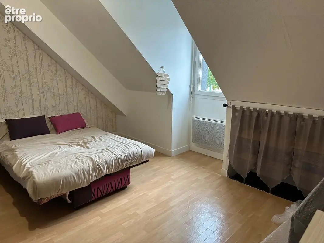 Maison familiale de 110 m² avec jardin arboré à Écommoy - photo 8